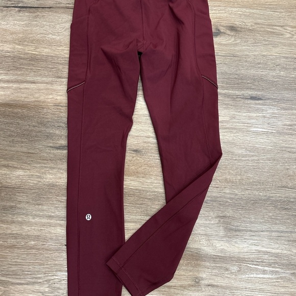 Lululemon Speed Up Leggings EUC Size 4 - Picture 3 of 5
